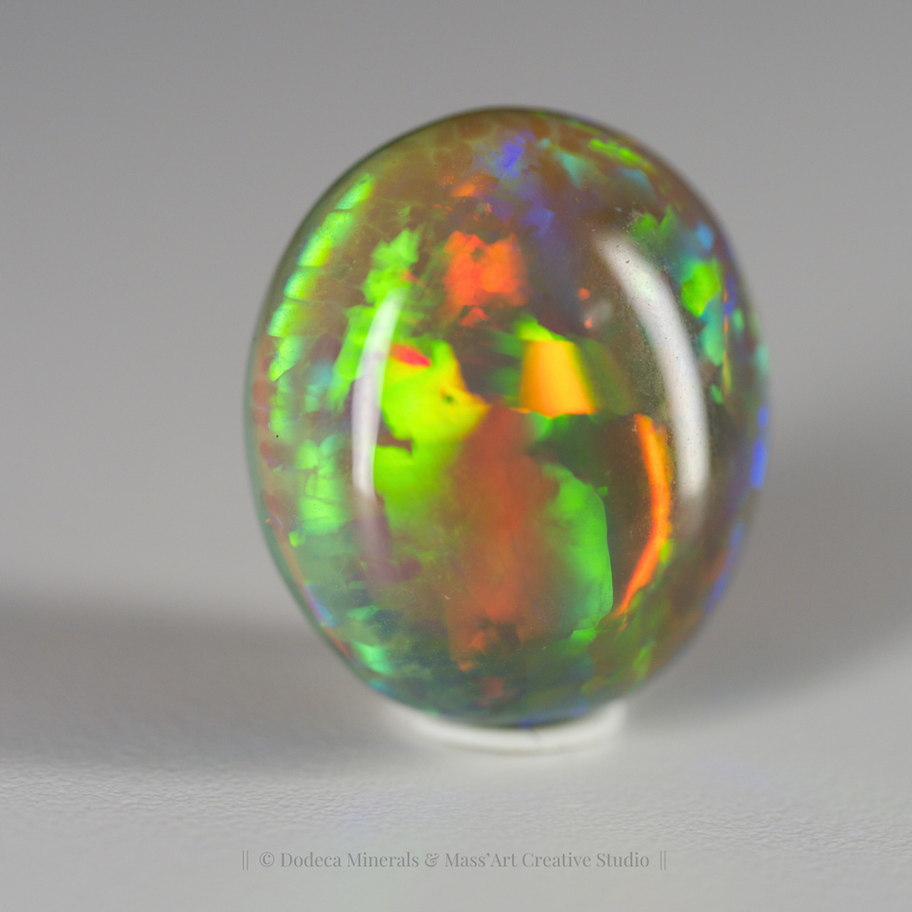 Opale Ethiopienne 11.33cts - Dodeca Minerals Switzerland