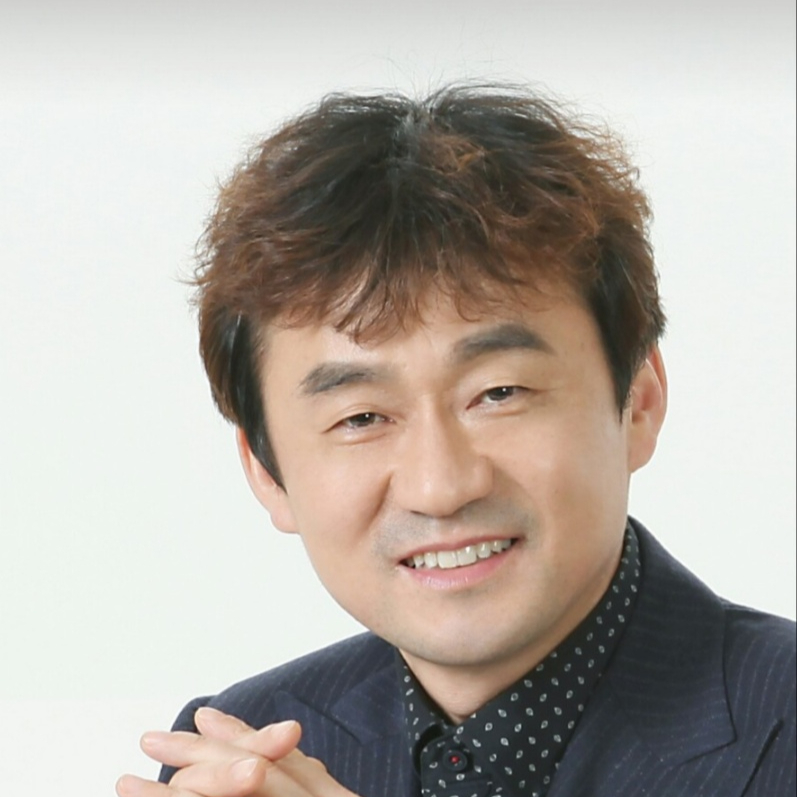 이신영_edited.jpg
