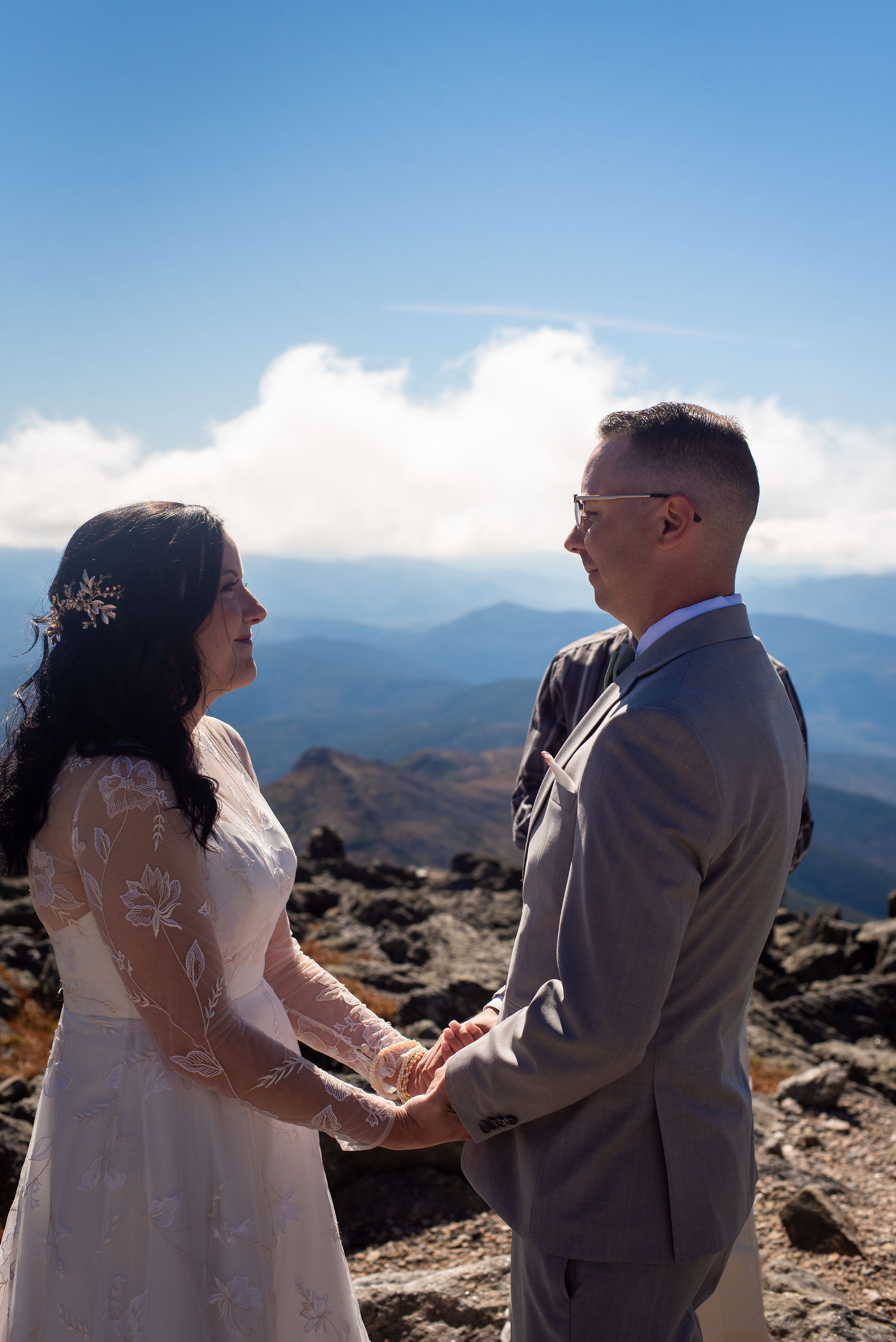Intimate Wedding on Top of Mount Washington, NH