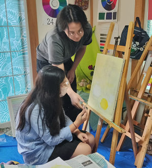 岬先生油絵指導スタート