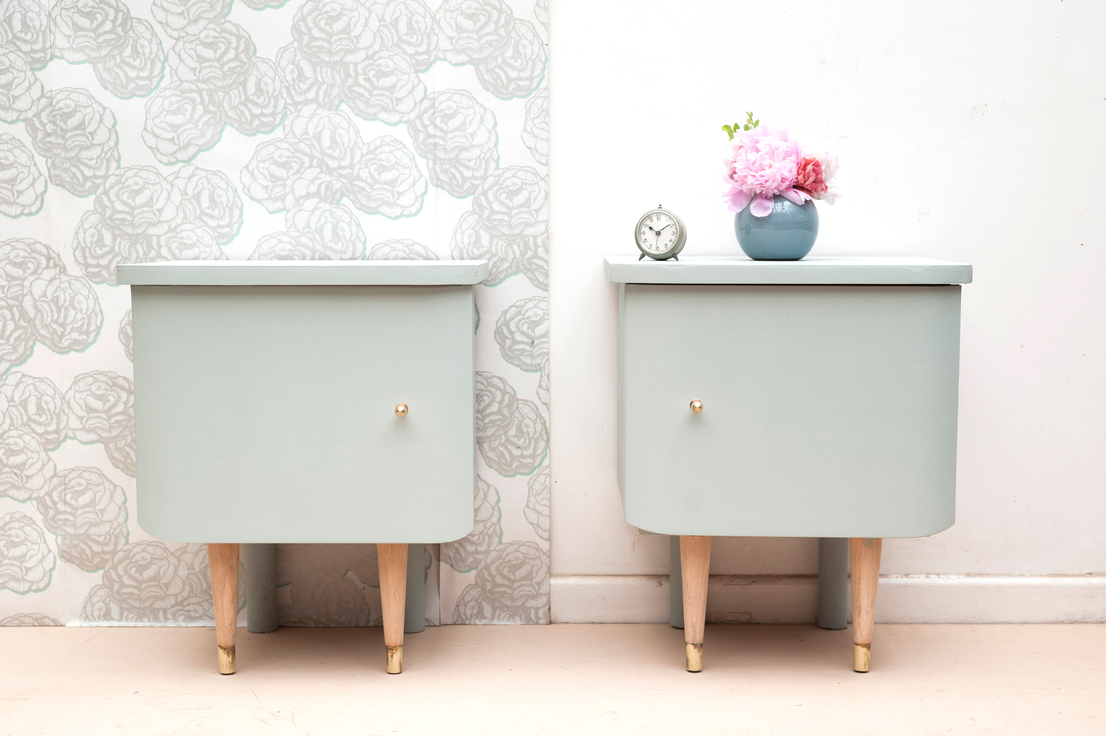 Paire de tables de nuit "Carolyn&John"