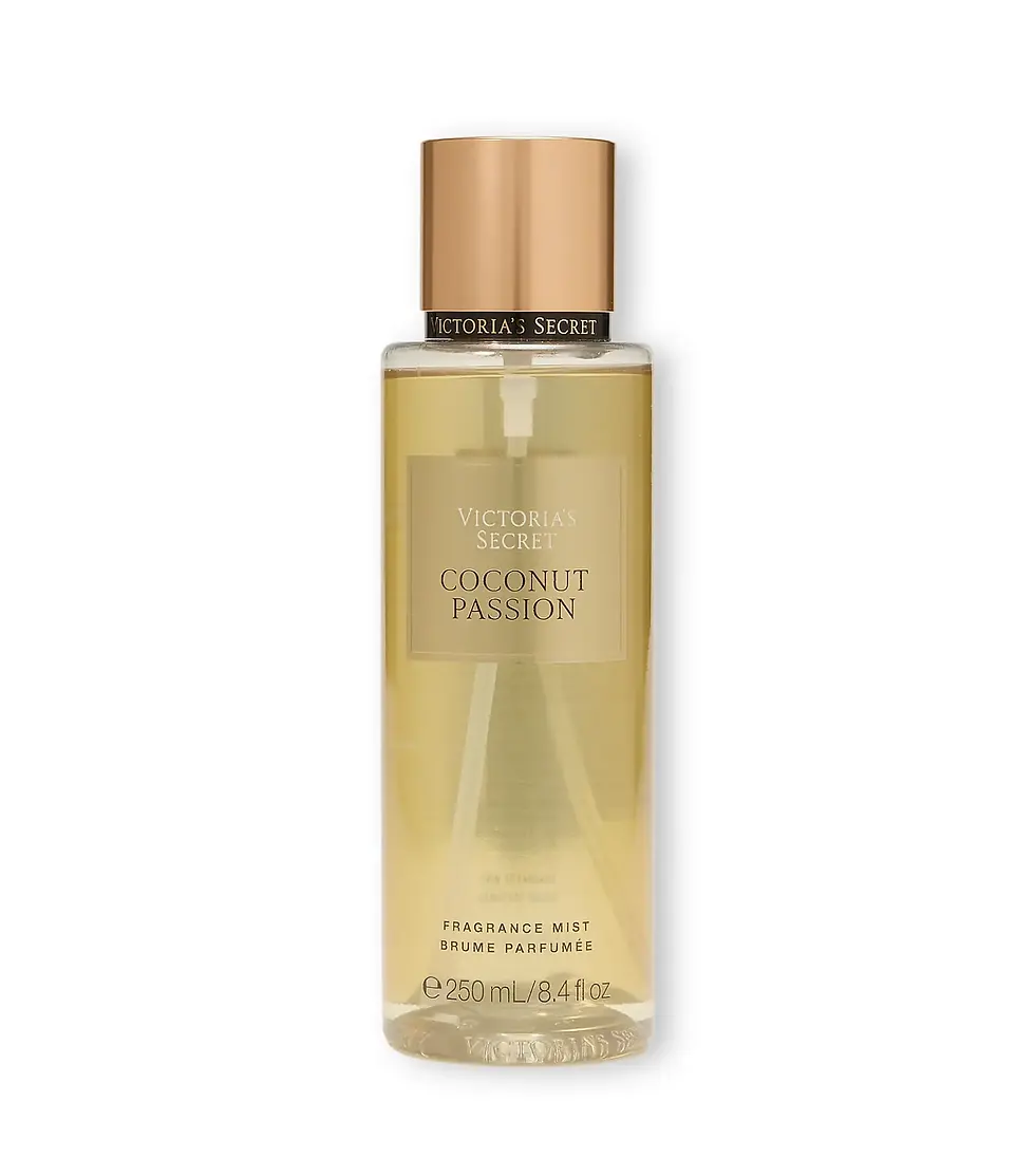 Frasco do Body Splash Tampa dourada com logo Victoria's Secret em fundo preto fragrancia Coconut Passion 250ml