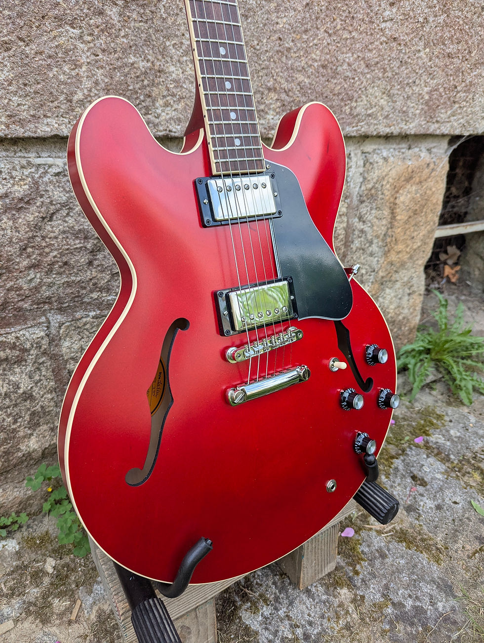 Miniature : Gibson ES-335 Satin Cherry 2022 — état comme neuf