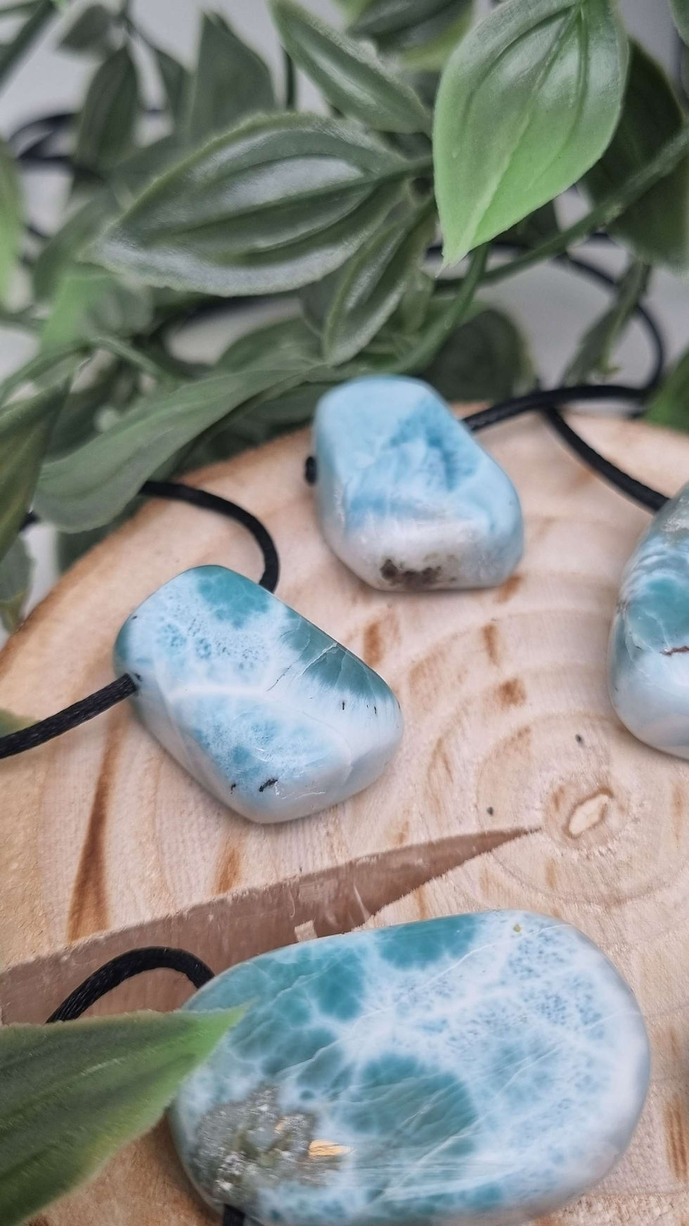 Miniaturbild: Larimar Trommelstein Anhänger (gebohrt)