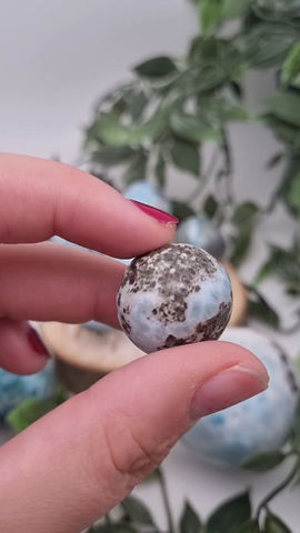 Miniaturbild: Larimar Kugeln