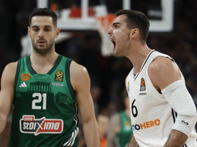 Real Madrid and Panathinaikos players during a EuroLeague game at Movistar Arena