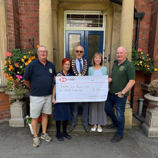Nottingham Piscatorial Society Raises £1,000 for Beaumond House Hospice Care
