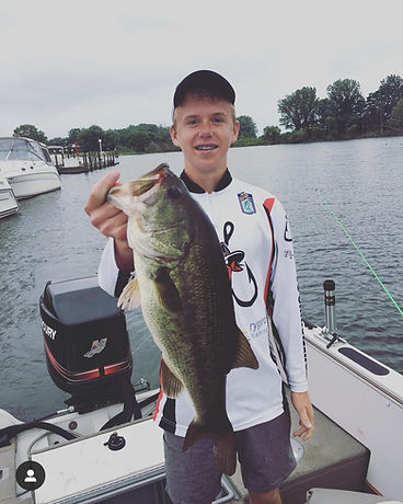 Screenshot_20190617-140357_Instagram[1].