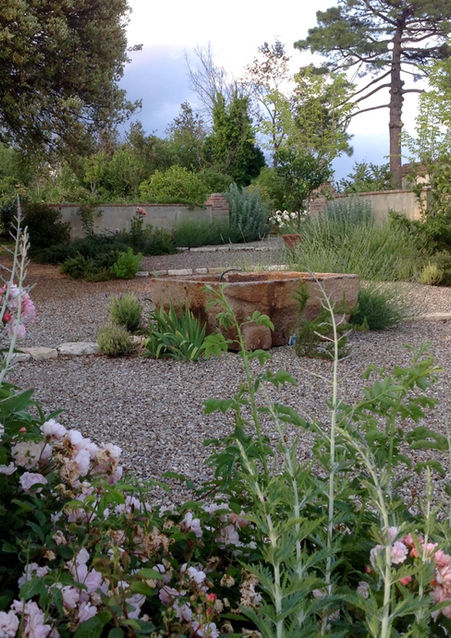 L'Oliveto Tuscany permaculture garden: Fresh, organic produce for culinary experiences