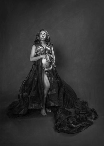 003_Nancy Sang_20230219_Maternity-160 bnw.jpg