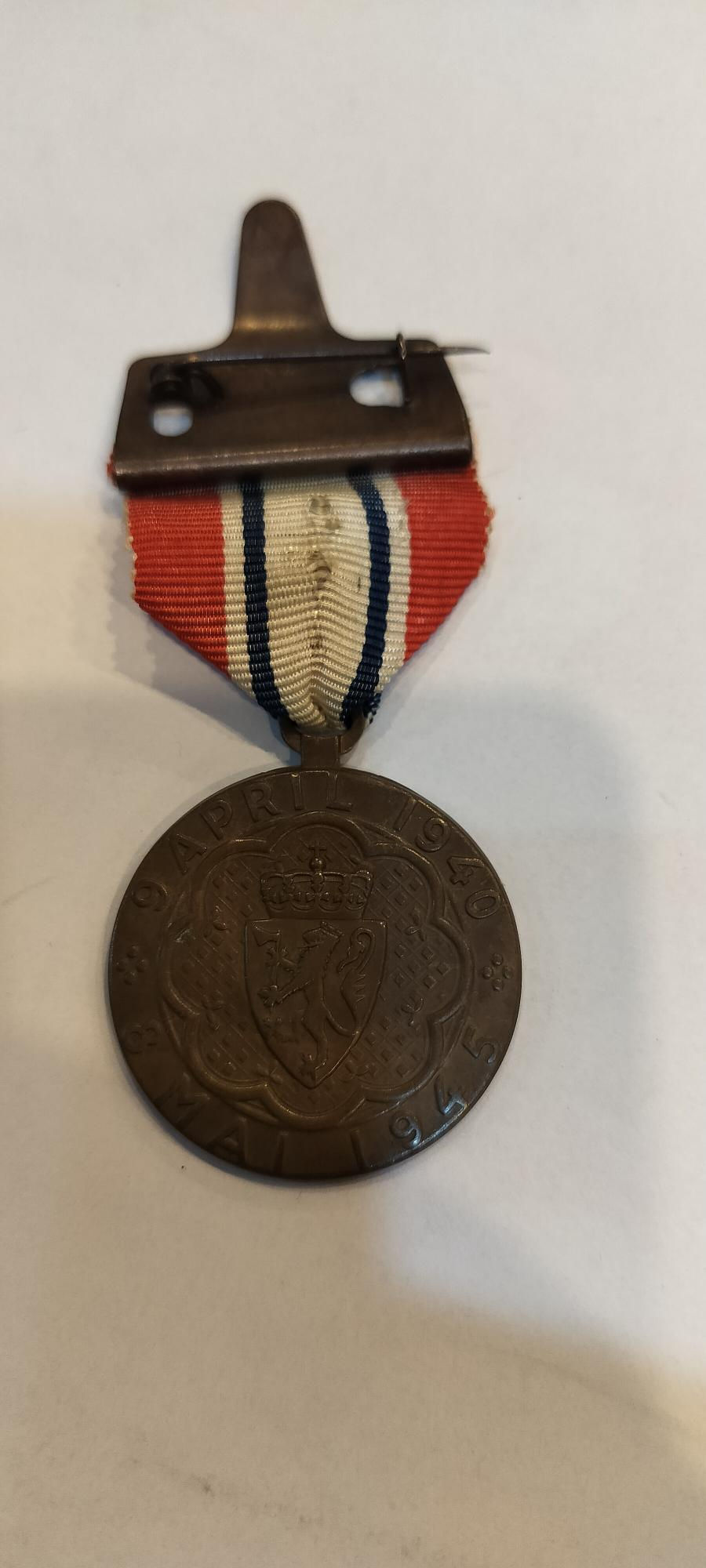Deltagermedaljen 1940–1945 er en norsk krigsmedalje