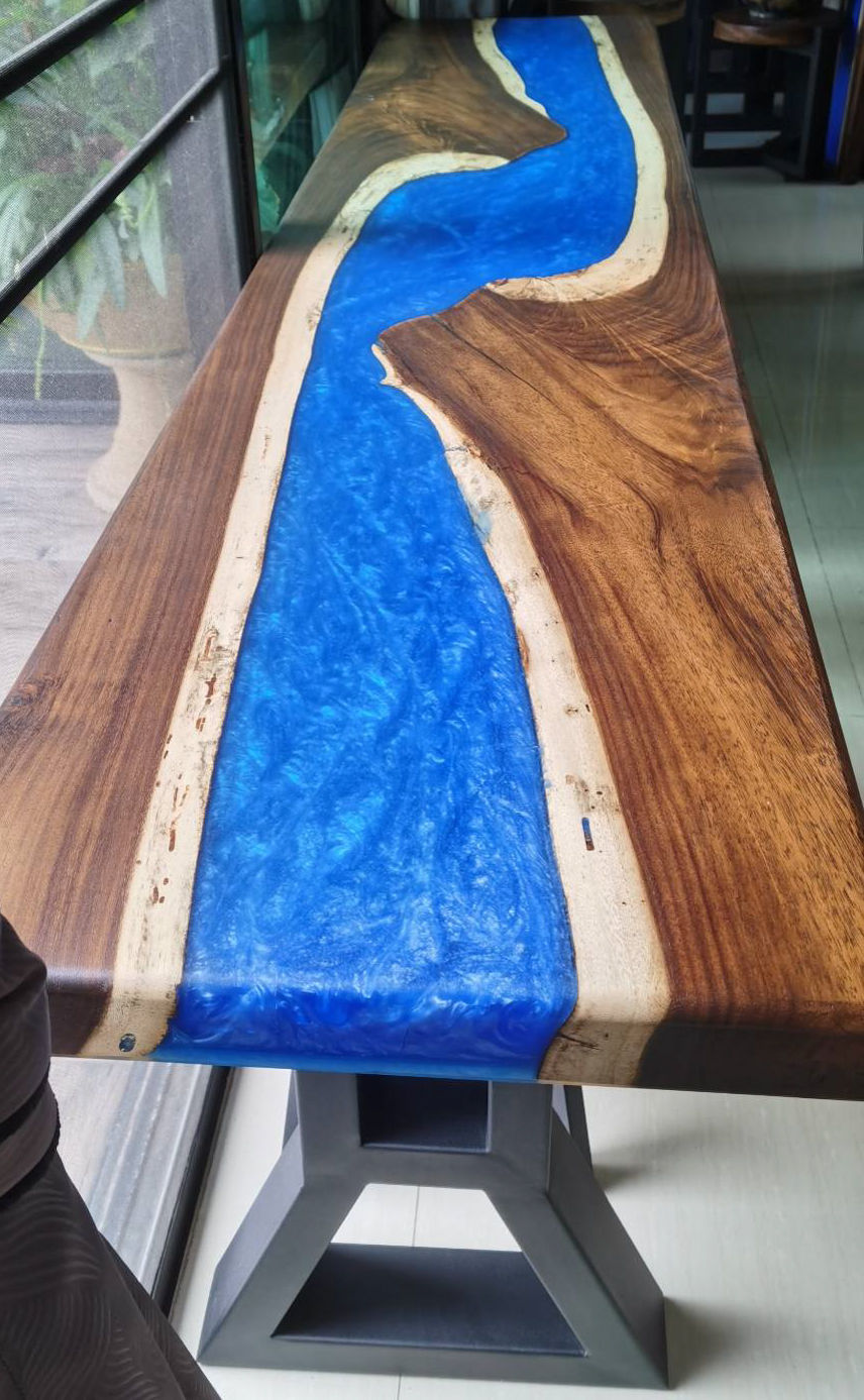 Thumbnail: blue pearl river bar