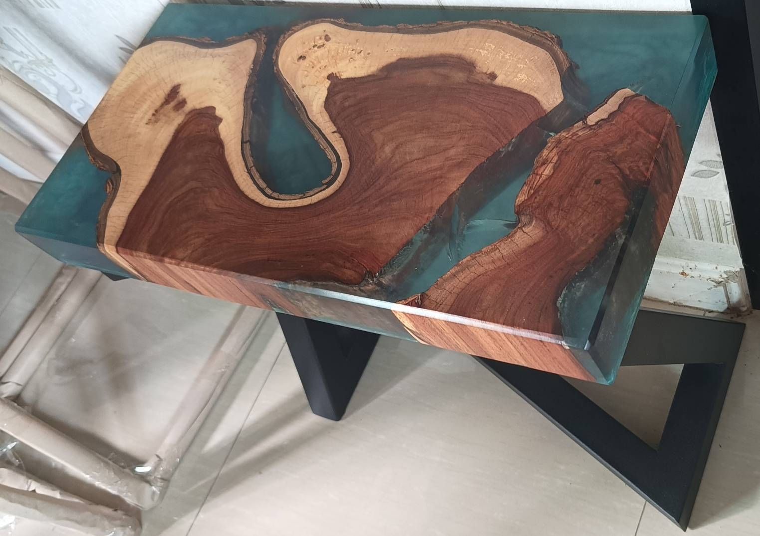 NO.45 NEW HARDWOOD GREEN RIVER TABLE