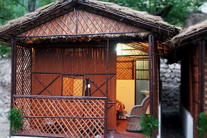 River Lap Luxury Cottage exterior.jpg