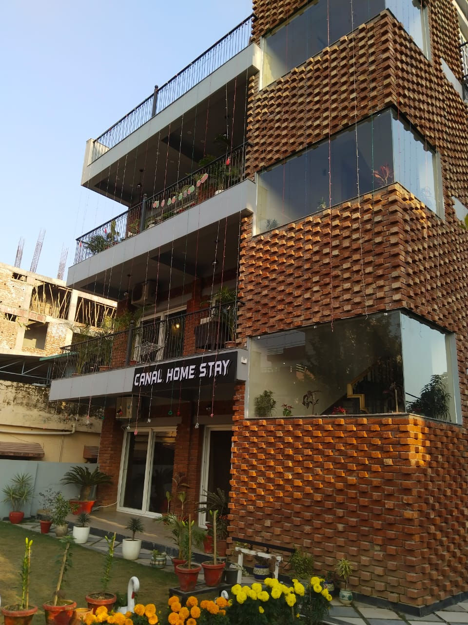 Canal Homestay Entrance