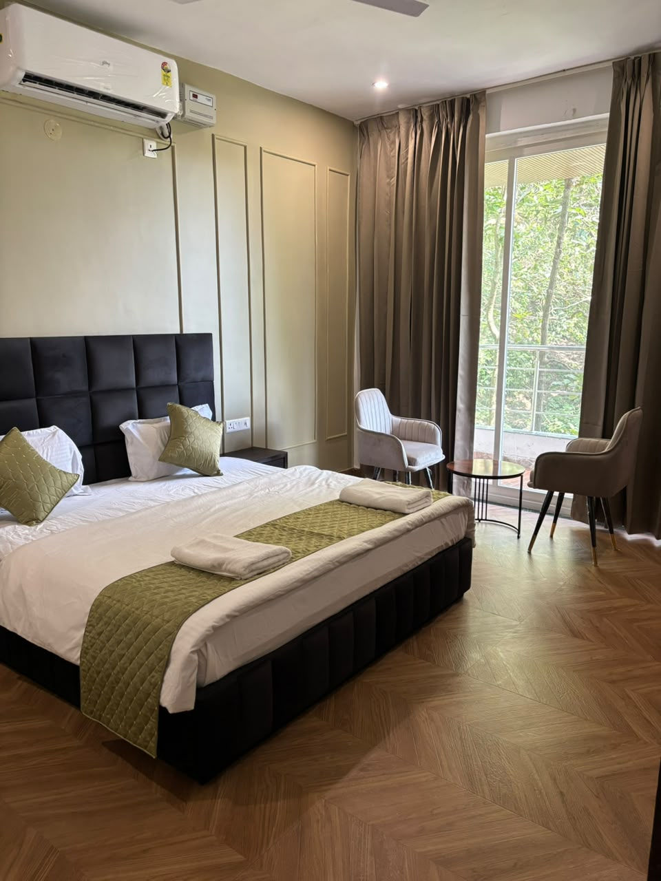 Olive Suites Bedroom1.jpg