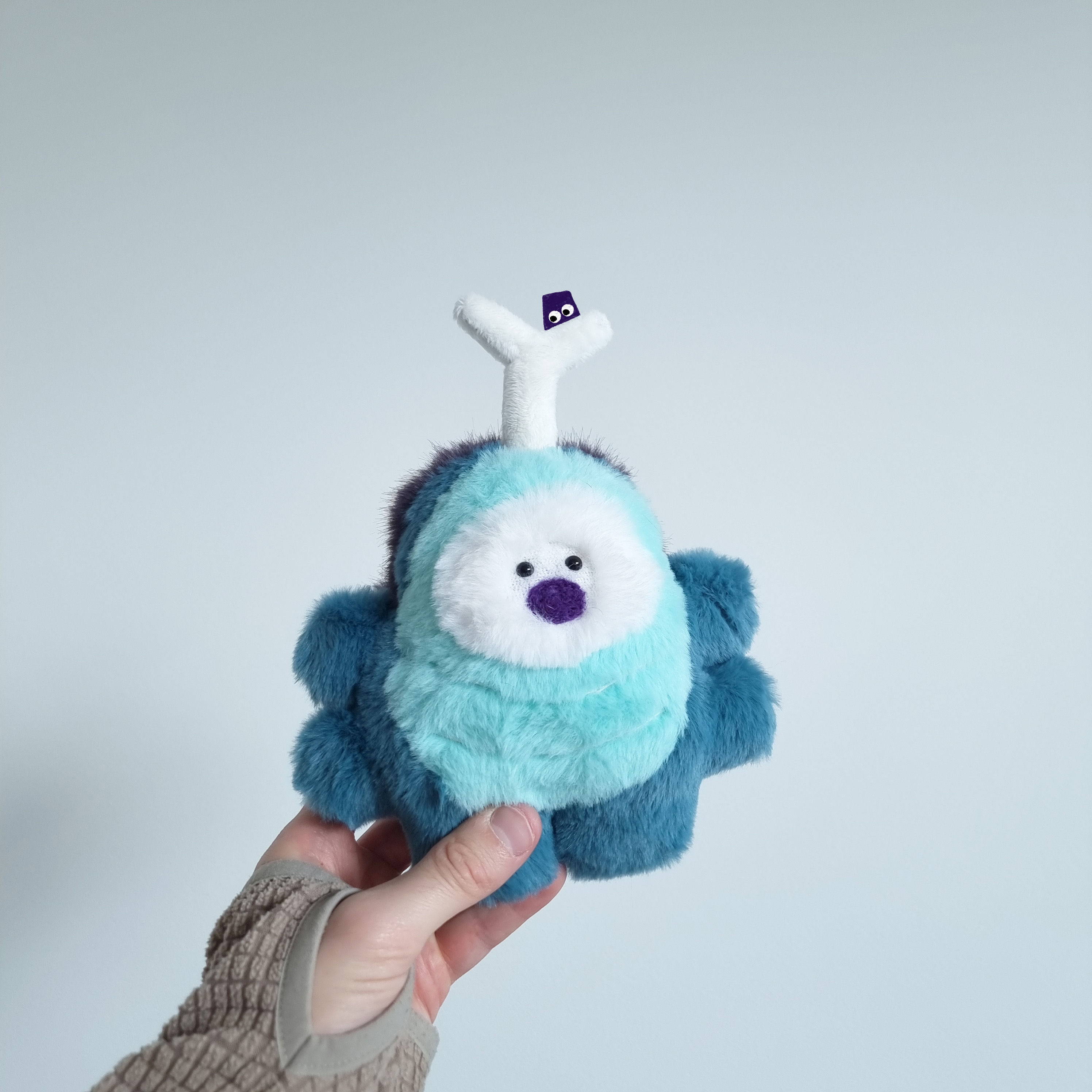 Chilly Cool Beetle Sneezie