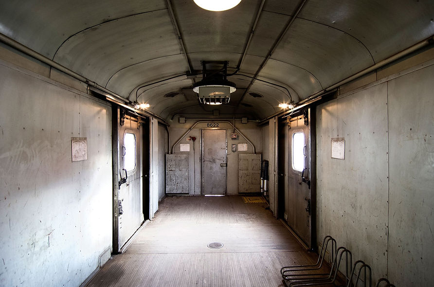 train-820262_1920.jpg