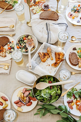 Social_Squares_Feasting_Entertaining_Styled_Stock_Image052.jpg