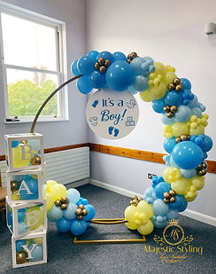 Baby shower balloon hoop