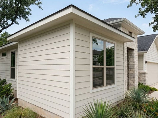 How Long Can Hardie Board Go Unpainted? Manufacturer Rules vs Texas Reality
