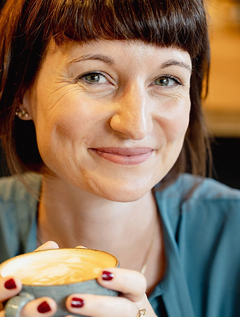 Graphic Designer Sylvia Müseler of ink&tones