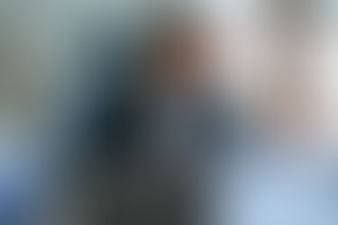 Living with a Workaholic: 7 Ways to Navigate Life with Someone Who’s Always Working