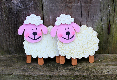 lamb-3162149_1920.jpg