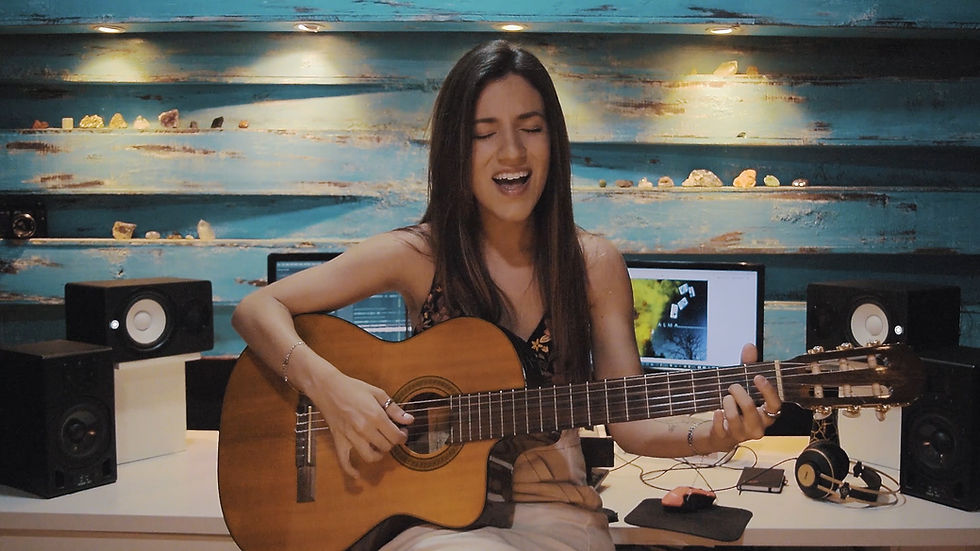 Lorenza Junqueira anuncia seu EP "ALMA"