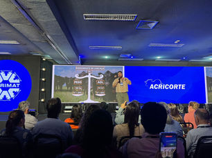 Pecuária Locks marca presente em evento Acricorte