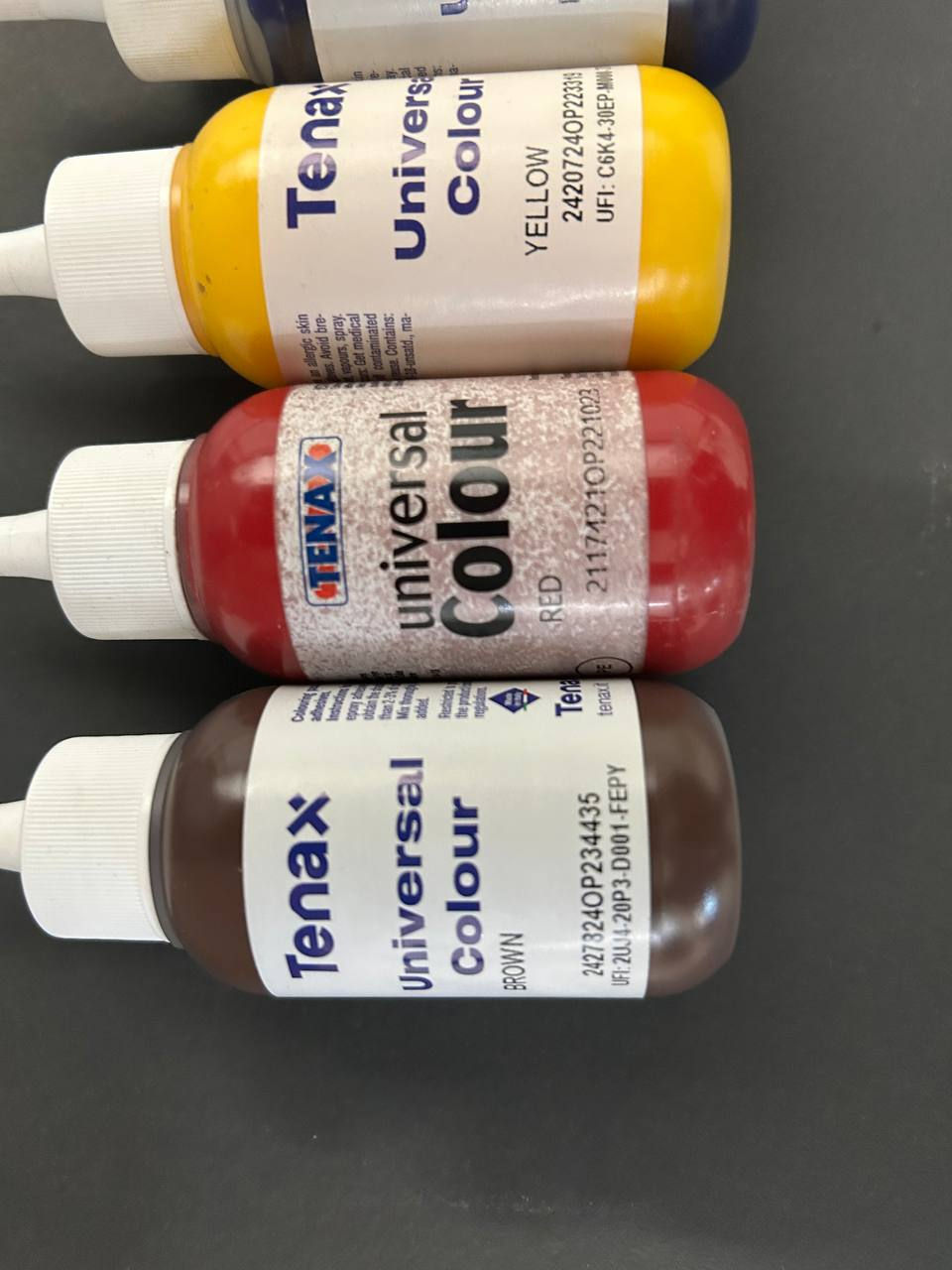 Thumbnail: Tubi di colorante per mastice