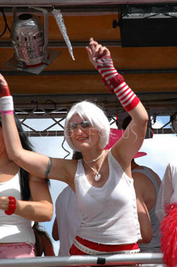 Dance parade2004- 08
