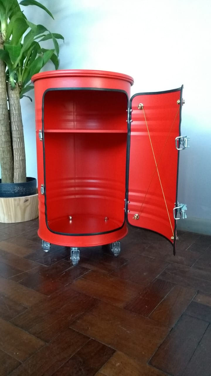 Tambor armário bar  - M frisado com rodízios Cor Vermelho