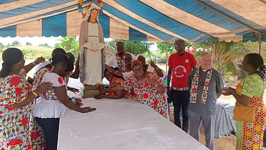 Bénédiction de la statue ND du St Esprit Mère de l'Eglise (5).jpg