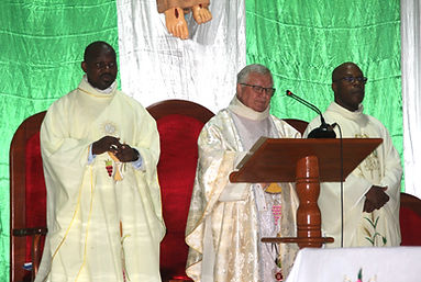 1- Messe du Jubilé 50 ans (6)_edited.jpg