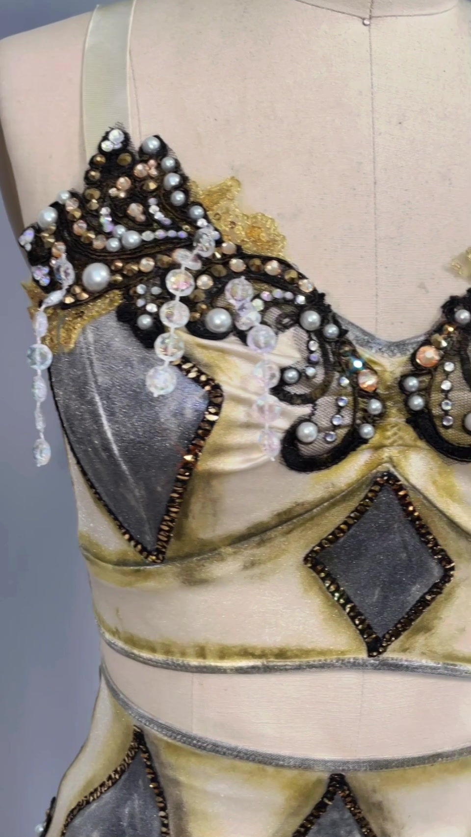 Thumbnail: "Jester of Versailles" Limited Edition
