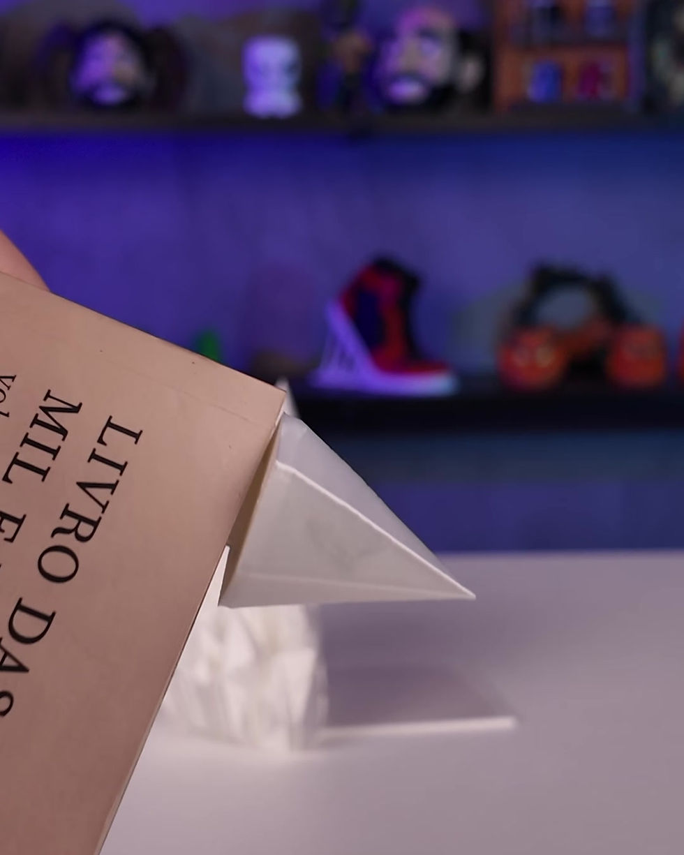 Thumbnail: Lore Crystal – Bookend & Bookmark