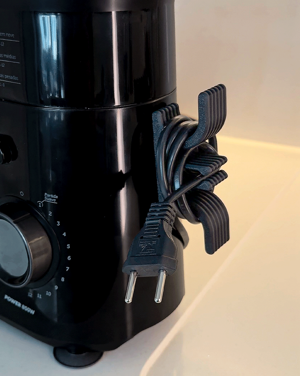 Thumbnail: Cable Wrap