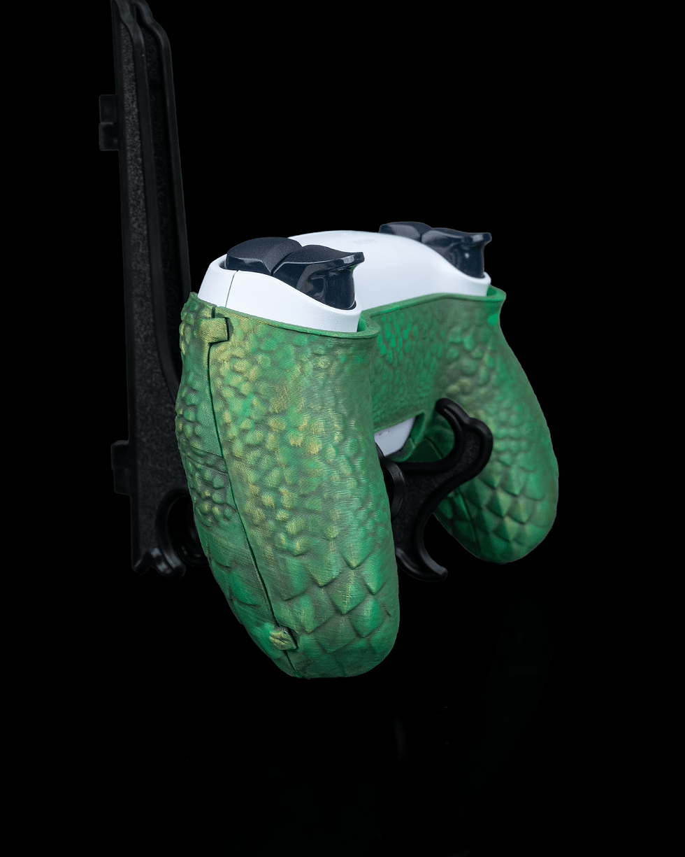 Thumbnail: Dragonscale Controller Cover