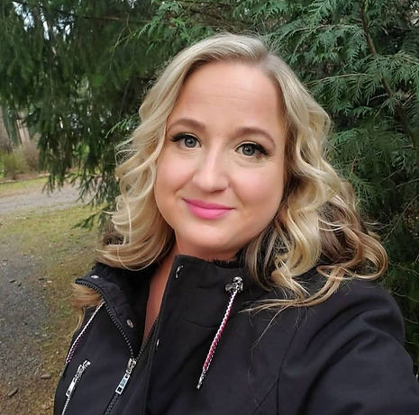 sarahface.jpg