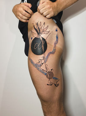 Abstract tattoo with flower