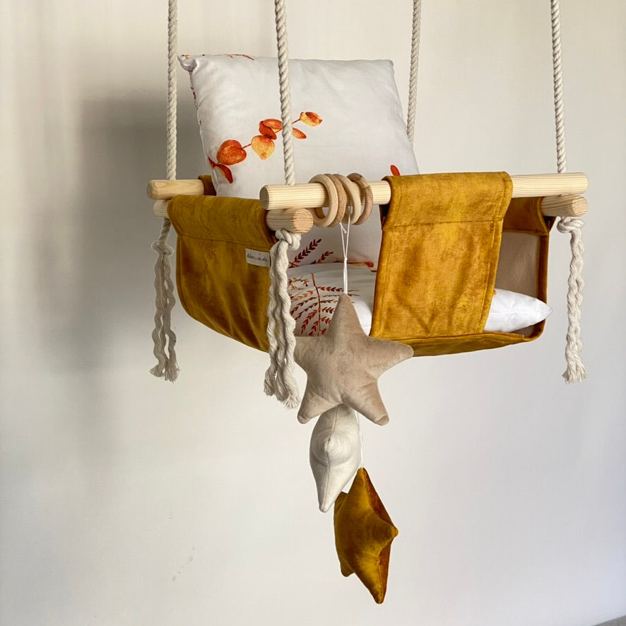 Thumbnail: Altalena per bambini sospesa per la casa colore dorato (collezione Stella)