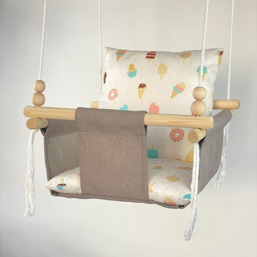 Thumbnail: Altalena sospesa per bambini da interno color beige (collezione  Meraviglia)