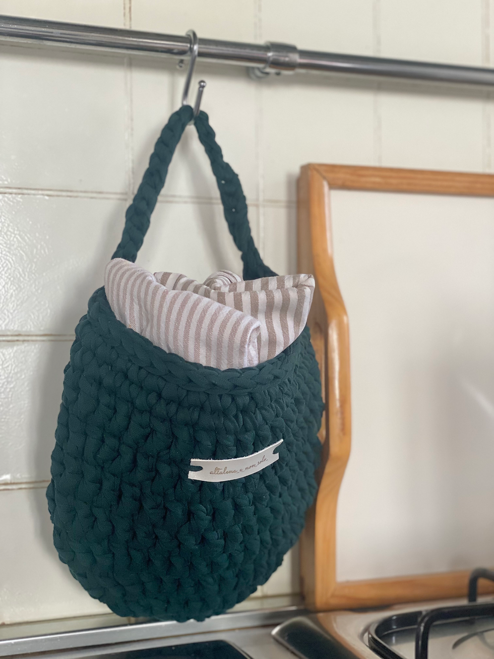 Thumbnail: Cesta da appendere con maniglia singola, portaoggetti sospeso all'uncinetto