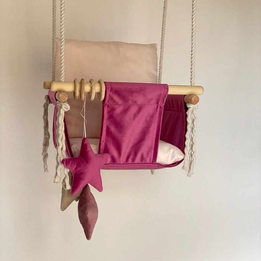 Thumbnail: Altalena per bambini sospesa per la casa colore fucsia (collezione Stella)