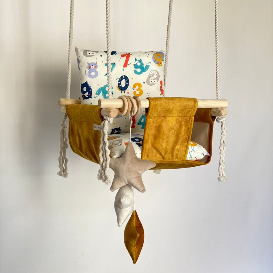 Thumbnail: Altalena per bambini sospesa per la casa colore dorato (collezione Stella)