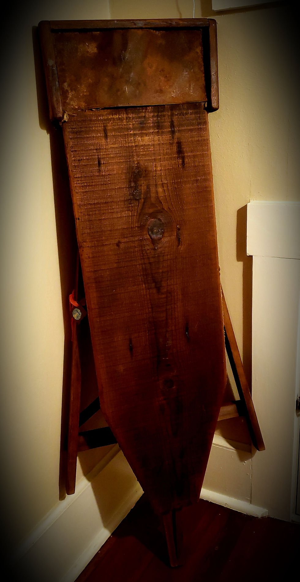 Thumbnail: Ironing board