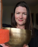 sound-healing-therapy-with-lara-with-tibetan-bowl-189-kb-1024x1024.jpg
