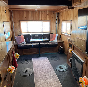 Minnewaska Ice Castle House Rental with space