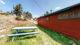 20-Cabin-Exterior.jpeg